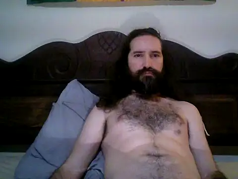 Snapshot of B3ard1991 chatting on 04-14-26, 04:07 B3ard1991 online show from 04-14-26, 04:07