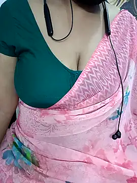 Snapshot of Yours_Radika chatting on 12-26-24, 05:51 Yours Radika online show from 12-26-24, 05:51