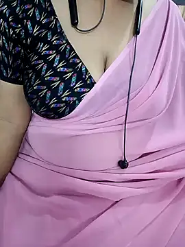 Snapshot of Yours_Radika chatting on 01-30-25, 05:49 Yours Radika online show from 01-30-25, 05:49