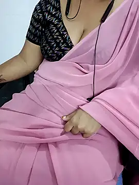 Snapshot of Yours_Radika chatting on 02-03-25, 07:52 Yours Radika online show from 02-03-25, 07:52