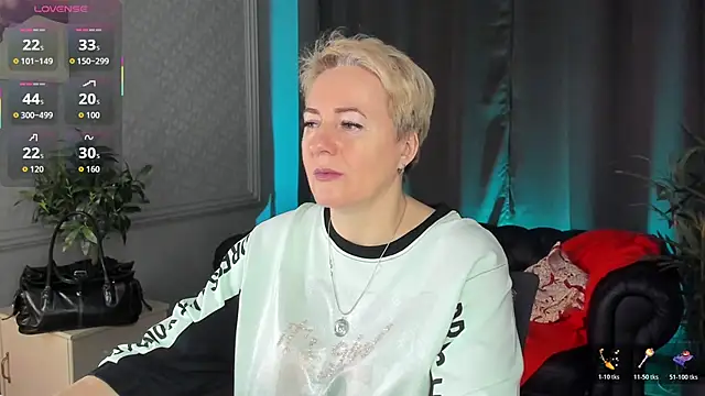 Snapshot of Nika_Smit chatting on 01-18-26, 05:22 Nika Smit online show from 01-18-26, 05:22