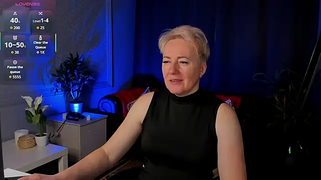 Snapshot of Nika_Smit chatting on 02-01-26, 05:50 Nika Smit online show from 02-01-26, 05:50