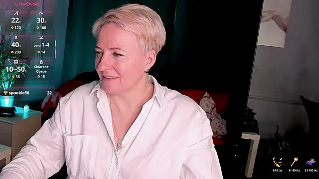 Snapshot of Nika_Smit chatting on 02-06-26, 09:12 Nika Smit online show from 02-06-26, 09:12