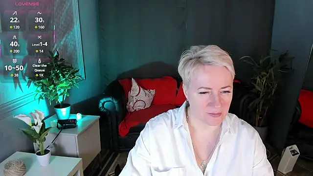 Snapshot of Nika_Smit chatting on 02-07-26, 05:33 Nika Smit online show from 02-07-26, 05:33