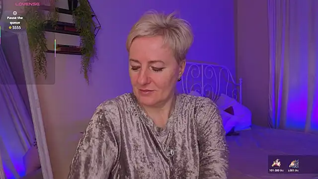 Nika Smit online show from 02-14-26, 05:48