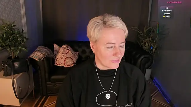 Nika Smit online show from 02-20-26, 05:37