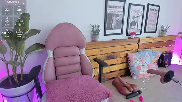 Alisson Boobs  online show from 12-15-25, 08:24