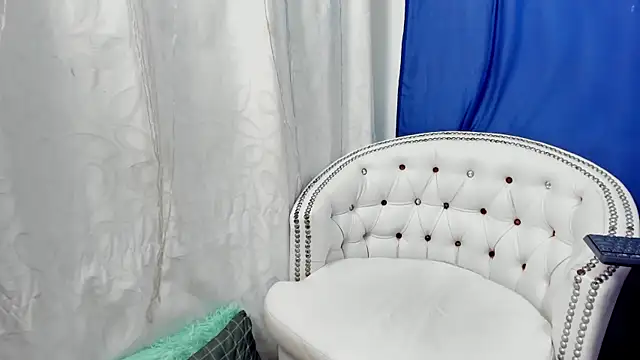 Analia18  online show from 01-17-25, 03:00