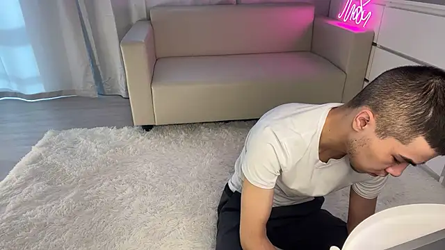 Dylan mercy online show from 02-12-25, 09:20