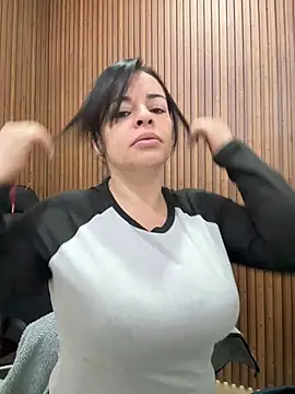 Snapshot of NATHALIA-28_ chatting on 06-29-26, 12:27 NATHALIA-28 online show from 06-29-26, 12:27