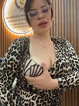 Snapshot of NATHALIA-28_ chatting on 07-10-26, 12:08 NATHALIA-28 online show from 07-10-26, 12:08