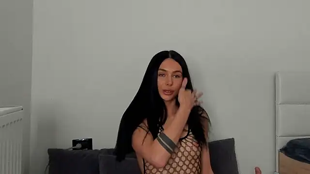 Snapshot of IvyKaelani chatting on 02-12-25, 04:11 IvyKaelani online show from 02-12-25, 04:11