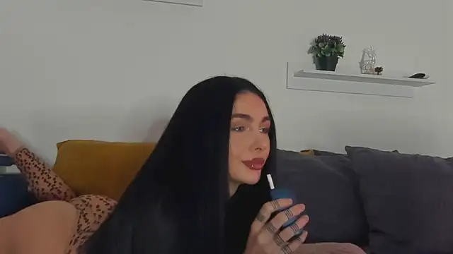 Snapshot of IvyKaelani chatting on 03-06-25, 08:16 IvyKaelani online show from 03-06-25, 08:16