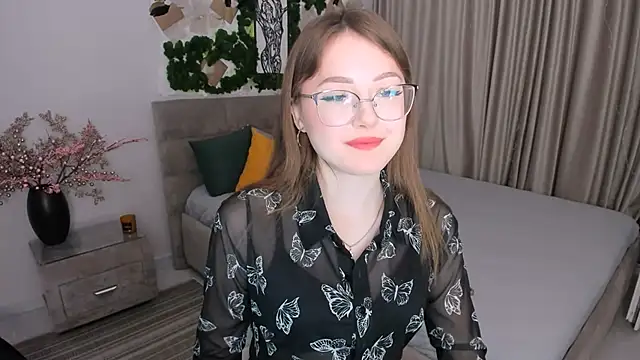 SereneFlame online show from 02-04-25, 04:08