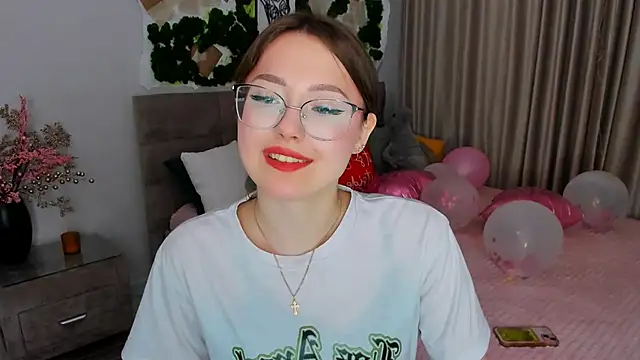 SereneFlame online show from 02-25-25, 07:36