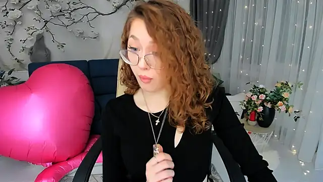 Snapshot of SereneFlame chatting on 02-22-26, 07:23 SereneFlame online show from 02-22-26, 07:23