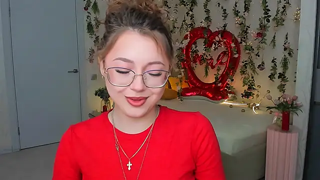 Snapshot of SereneFlame chatting on 02-23-26, 04:04 SereneFlame online show from 02-23-26, 04:04