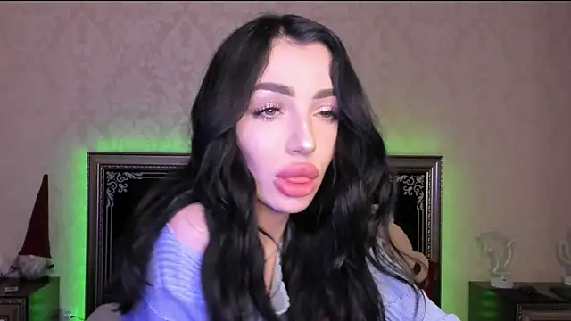 NancyLovee  online show from 03-20-25, 09:46