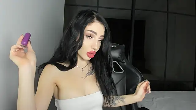 NancyLovee  online show from 09-24-25, 01:25