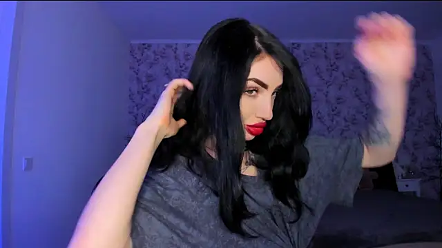 NancyLovee  online show from 06-04-26, 07:42