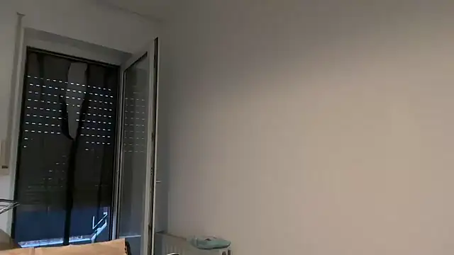 EmilyWi  online show from 10-13-25, 04:51