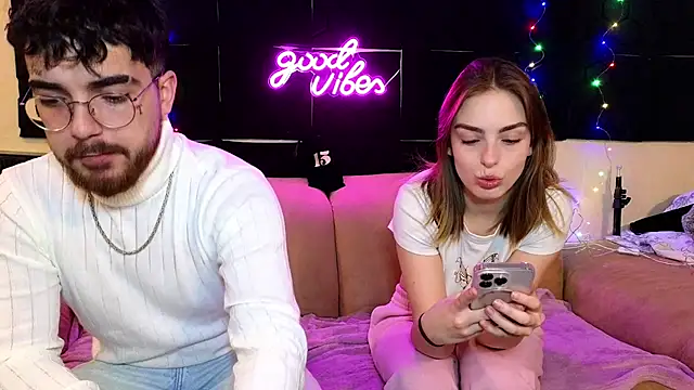 MrAndMrsSavage online show from 12-15-24, 04:15