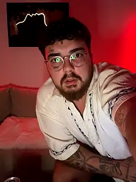 MrAndMrsSavage online show from 10-31-25, 05:25