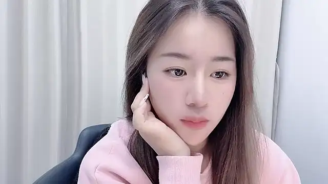 Snapshot of chloe-01 chatting on 12-05-24, 03:28 chloe-01 online show from 12-05-24, 03:28