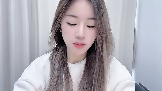 Snapshot of chloe-01 chatting on 12-07-24, 04:42 chloe-01 online show from 12-07-24, 04:42