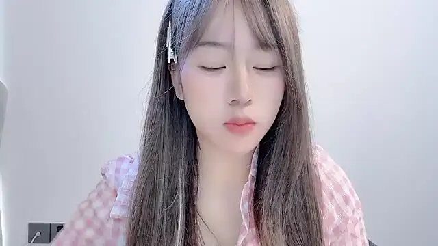 chloe-01 online show from 11-29-25, 03:42