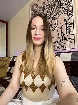 Snapshot of Emily_the_temptress_ chatting on 01-22-25, 06:52 Emily the temptress online show from 01-22-25, 06:52