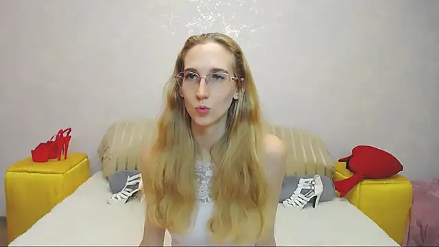 KlaryBrait online show from 12-04-24, 08:34