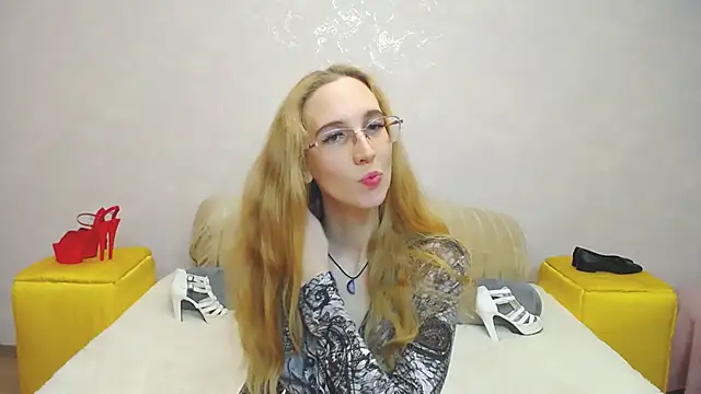 KlaryBrait online show from 12-07-24, 02:35