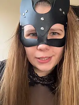 Mia harmati online show from 04-02-26, 09:18