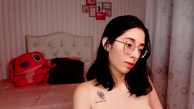 brooklove doll online show from 01-22-25, 05:26