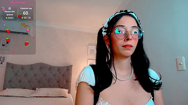 brooklove doll online show from 09-16-25, 04:24