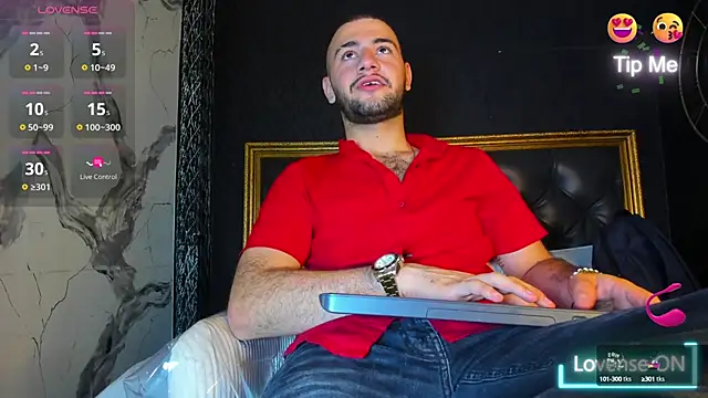 MaximusDick1  online show from 09-29-25, 03:55