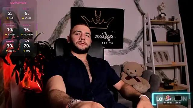 MaximusDick1  online show from 01-10-26, 03:41