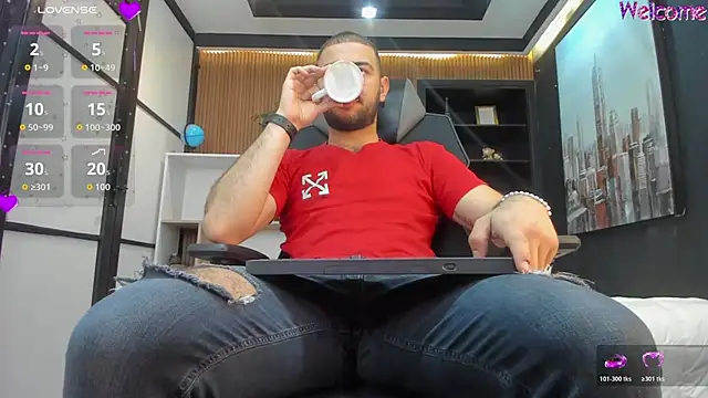 MaximusDick1  online show from 03-14-26, 12:43