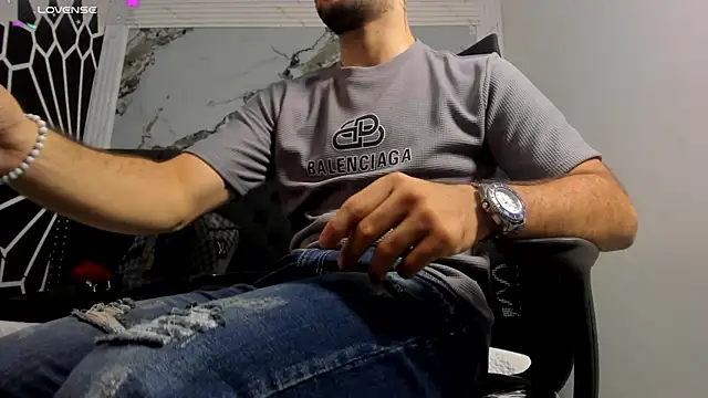 MaximusDick1  online show from 06-24-26, 12:48