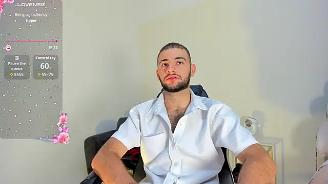 Snapshot of MaximusDick1_ chatting on 07-16-26, 11:49 MaximusDick1 online show from 07-16-26, 11:49