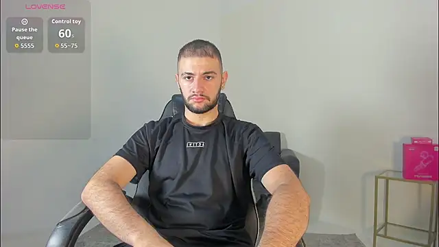 Snapshot of MaximusDick1_ chatting on 07-30-26, 12:15 MaximusDick1 online show from 07-30-26, 12:15