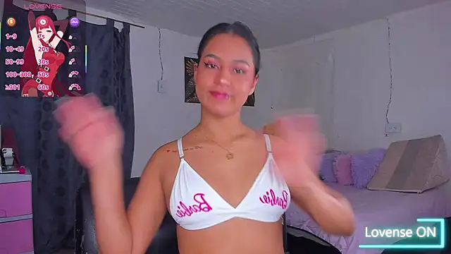 Laura-mayer online show from 10-26-25, 02:50