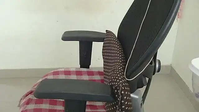 Snapshot of punemodel chatting on 02-24-26, 11:47 punemodel online show from 02-24-26, 11:47