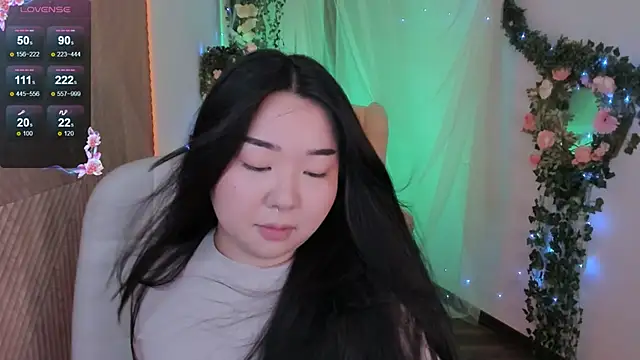 mei honey  online show from 01-02-25, 05:24