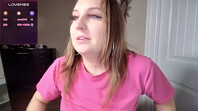 Snapshot of Brooklyn_Bee chatting on 12-09-24, 10:52 Brooklyn Bee online show from 12-09-24, 10:52