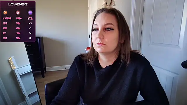 Snapshot of Brooklyn_Bee chatting on 12-17-24, 08:54 Brooklyn Bee online show from 12-17-24, 08:54