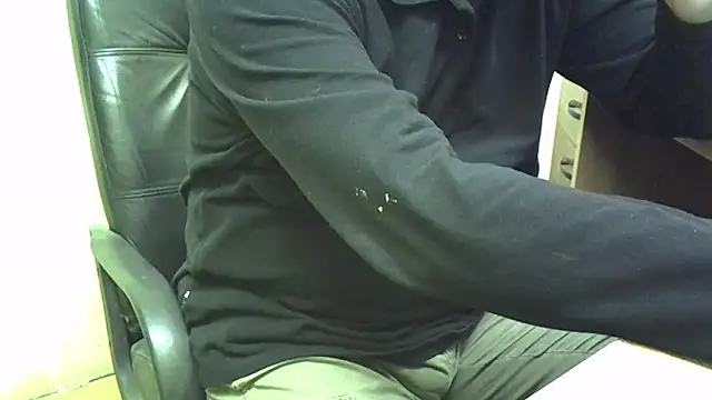 Snapshot of nikdov3 chatting on 03-24-26, 04:39 nikdov3 online show from 03-24-26, 04:39