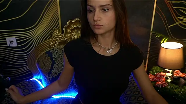 ValeryRoyale online show from 12-03-24, 06:49