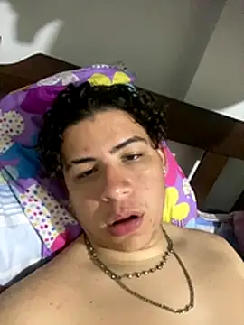 Snapshot of MasteredOpossum chatting on 11-01-25, 11:12 MasteredOpossum online show from 11-01-25, 11:12